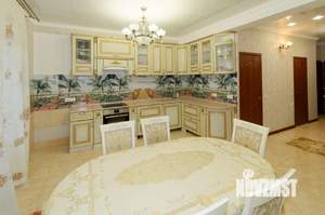 Дом 120м&sup2;, 2-этажный, участок 3 сот.  