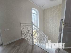 Дом 180м&sup2;, 2-этажный, участок 3 сот.  