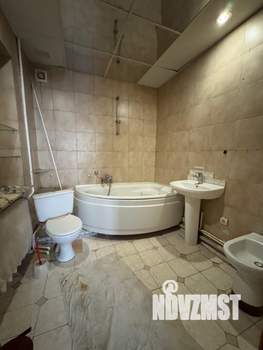 Дом 200м&sup2;, 2-этажный, участок 3 сот.  