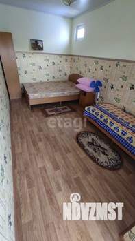 Дом 330м&sup2;, 3-этажный, участок 5 сот.  