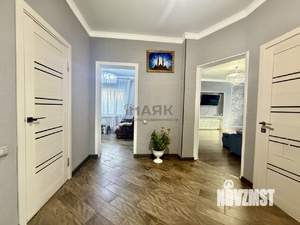 Дом 165м&sup2;, 2-этажный, участок 7 сот.  