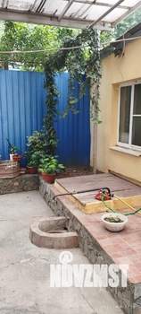 Дом 37м&sup2;, 2-этажный, участок 4 сот.  