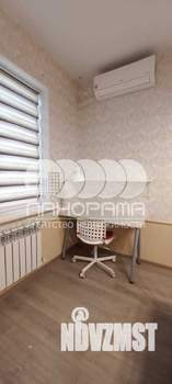 Дом 100м², 2-этажный, участок 6 сот.  