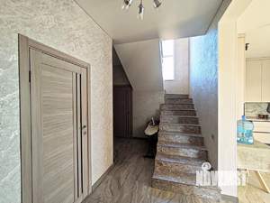 Дом 160м&sup2;, 2-этажный, участок 5 сот.  