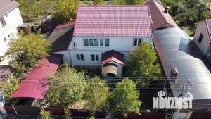 Дом 212м&sup2;, 2-этажный, участок 10 сот.  