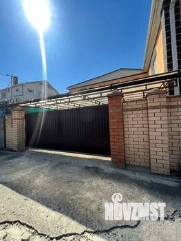 Дом 295м&sup2;, 2-этажный, участок 10 сот.  