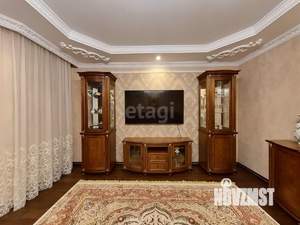 Дом 304м&sup2;, 2-этажный, участок 6 сот.  