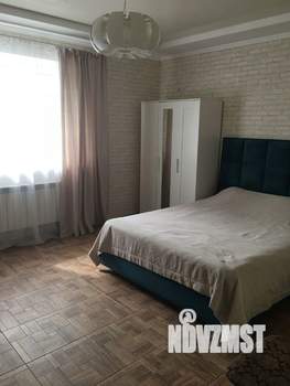 Дом 197м&sup2;, 2-этажный, участок 4 сот.  