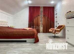 Дом 240м&sup2;, 1-этажный, участок 10 сот.  