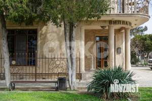 Дом 988м&sup2;, 4-этажный, участок 4 сот.  