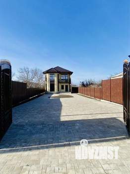 Дом 220м², 2-этажный, участок 8 сот.  