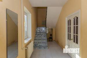 Дом 233м², 3-этажный, участок 4 сот.  