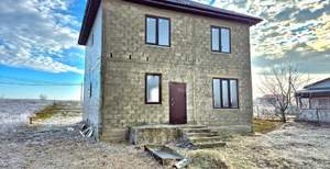 Дом 142м&sup2;, 2-этажный, участок 6 сот.  