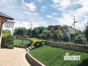Коттедж 550м², 3-этажный, участок 9 сот.  