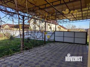 Дом 130м&sup2;, 2-этажный, участок 6 сот.  