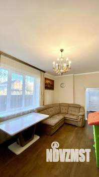 Дом 317м&sup2;, 2-этажный, участок 8 сот.  