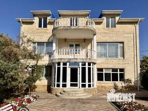 Дом 371м², 2-этажный, участок 9 сот.  