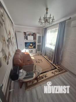 Дом 70м&sup2;, 2-этажный, участок 1 сот.  