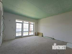 Дом 100м&sup2;, 2-этажный, участок 5 сот.  