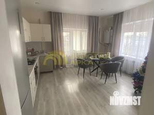 Дом 110м&sup2;, 2-этажный, участок 6 сот.  