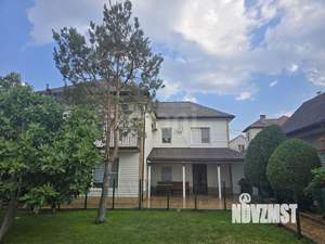 Дом 137м&sup2;, 2-этажный, участок 9 сот.  