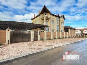 Дом 400м², 3-этажный, участок 6 сот.  