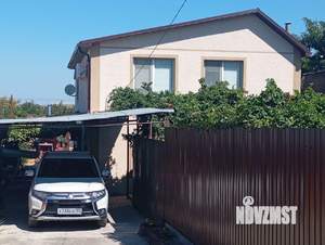 Дом 100м&sup2;, 2-этажный, участок 5 сот.  