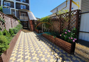 Дом 760м&sup2;, 4-этажный, участок 4 сот.  