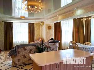 Дом 306м&sup2;, 2-этажный, участок 8 сот.  