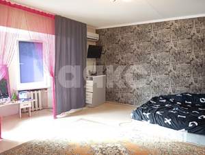 Дом 302м&sup2;, 3-этажный, участок 10 сот.  