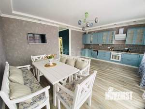 Дом 154м&sup2;, 2-этажный, участок 4 сот.  