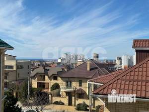 Дом 388м&sup2;, 3-этажный, участок 4 сот.  