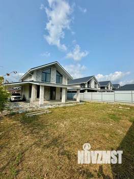 Дом 200м&sup2;, 2-этажный, участок 4 сот.  