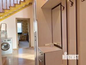 Дом 133м&sup2;, 2-этажный, участок 6 сот.  