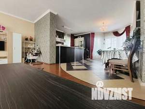 Дом 187м², 2-этажный, участок 5 сот.  