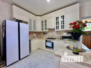 Дом 130м&sup2;, 2-этажный, участок 4 сот.  