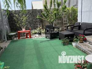 Коттедж 200м&sup2;, 2-этажный, участок 5 сот.  