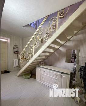 Дом 182м&sup2;, 2-этажный, участок 4 сот.  