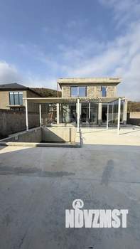 Дом 250м&sup2;, 3-этажный, участок 8 сот.  