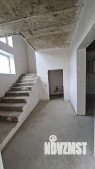 Дом 164м&sup2;, 2-этажный, участок 4 сот.  