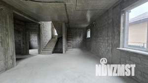 Дом 260м&sup2;, 3-этажный, участок 5 сот.  