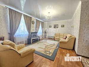 Коттедж 220м², 2-этажный, участок 6 сот.  