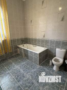 Дом 504м², 3-этажный, участок 10 сот.  