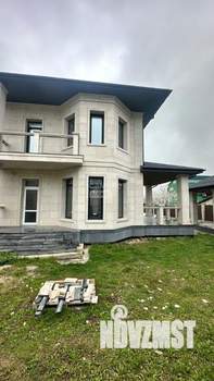 Коттедж 220м², 2-этажный, участок 10 сот.  