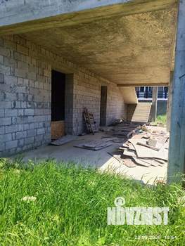 Дом 900м², 3-этажный, участок 6 сот.  