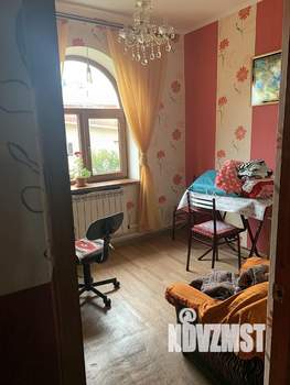 Дом 220м&sup2;, 2-этажный, участок 7 сот.  