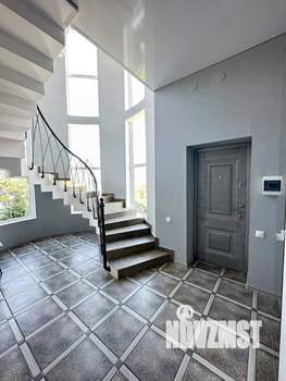 Дом 185м&sup2;, 2-этажный, участок 8 сот.  