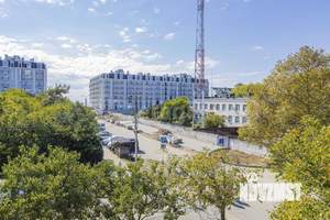 Дом 259м&sup2;, 3-этажный, участок 5 сот.  