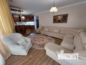 Дом 275м², 2-этажный, участок 3 сот.  