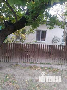 Дом 35м&sup2;, 2-этажный, участок 4 сот.  